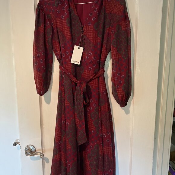 Untuckit New With Tags Red Carly Dress - Picture 3 of 5